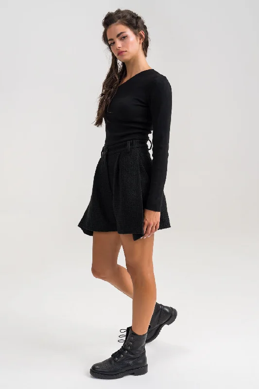 ‘Yara’ Black Structured Tweed Shorts