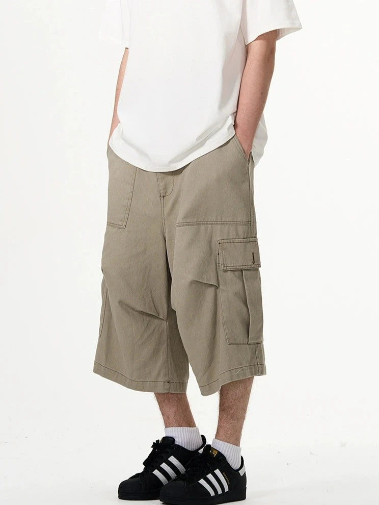 Cargo Pocket Knee-Length Capri Shorts